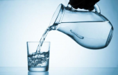 دراسة: شرب الماء قبل الطعام بنصف ساعة يخفف الوزن | موقع سوا 