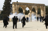 السلطات الاسرائيلية تقتحم الاقصى وتحاصر المعتكفين بالمصلى'القبلي' | موقع سوا 