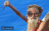 هندي يرفع يده طيلة 45 عاماً دون أن ينزلها: والسبب غريب! | موقع سوا 