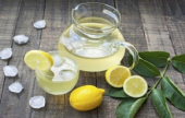 طريقة تحضير عصير الليمونادة الطازج..صحة وهنا | موقع سوا 