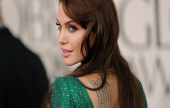 أجمل فساتين أنجلينا جولي على السجادة الحمراء | موقع سوا 
