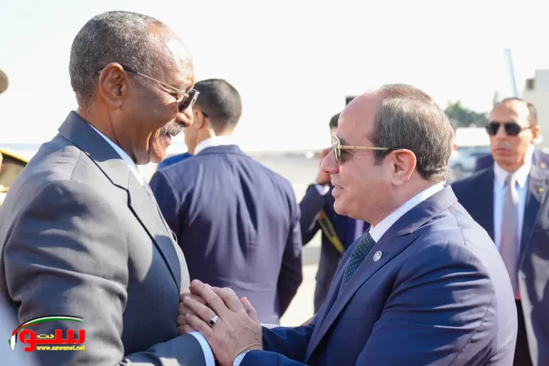 البرهان يصل القاهرة ومصر تعلن خطوطها الحمراء في السودان