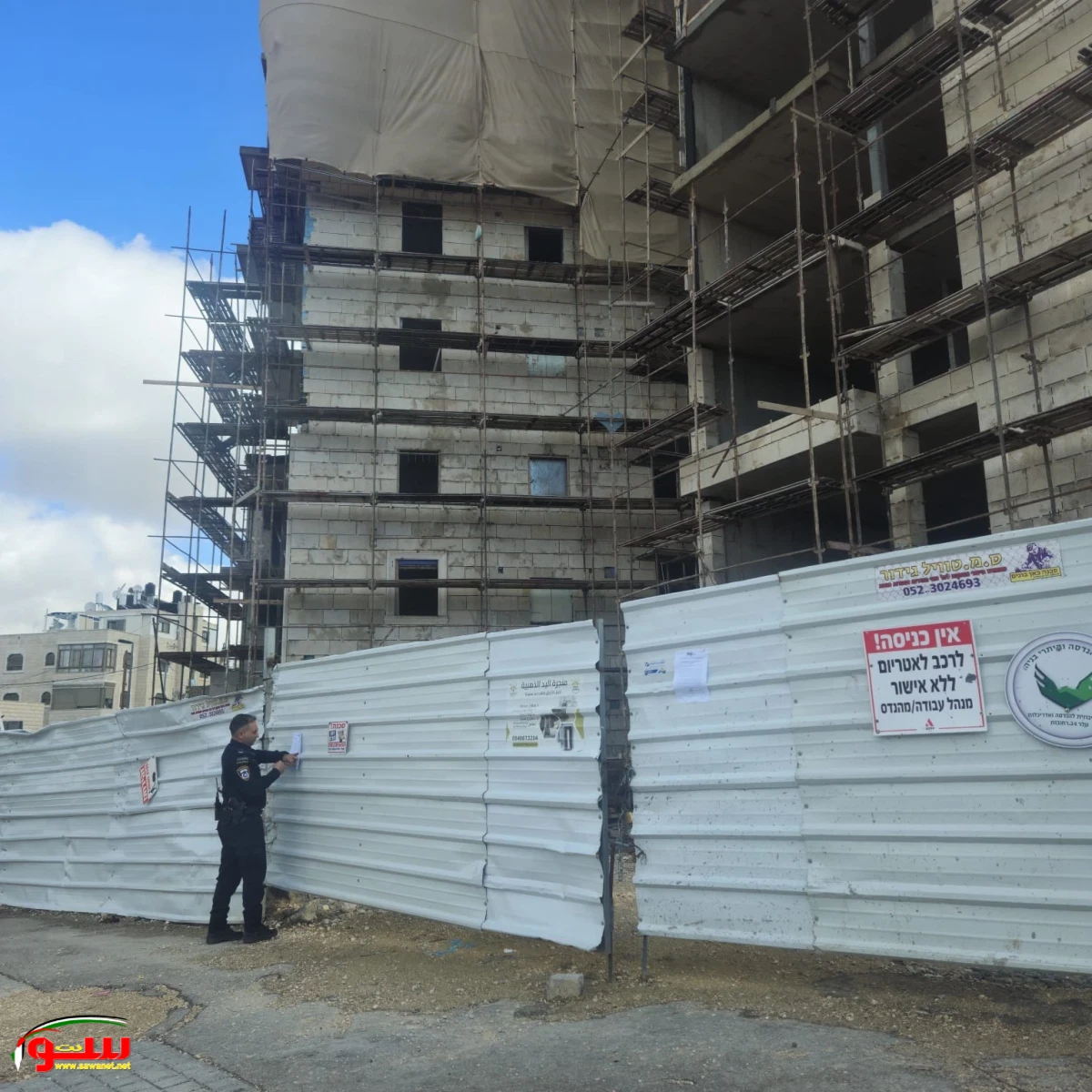 إغلاق موقع بناء في بيت حنينا لمدة 30 يومًا وتوقيف 6 فلسطينيين دون تصاريح