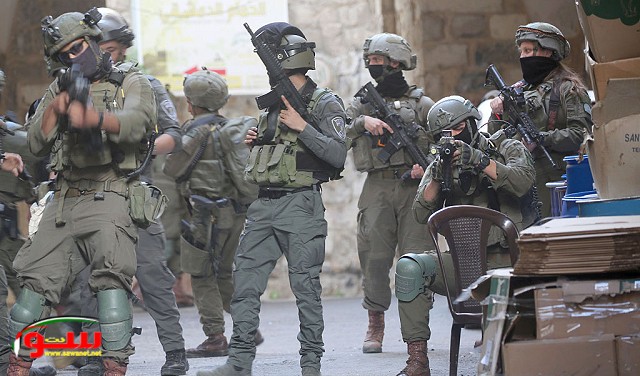 الضفة الغربية: إصابة رجل برصاص الاحتلال واقتحامات واعتقالات في بيت لحم ونابلس