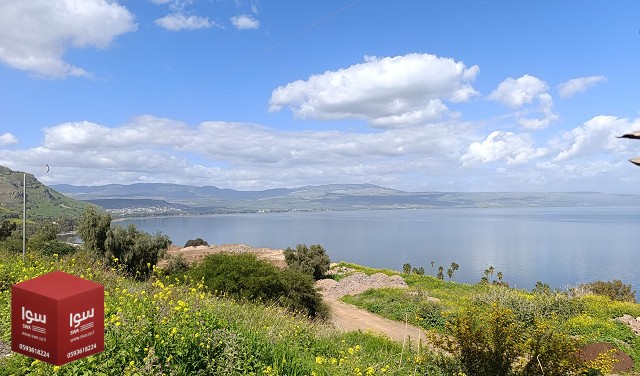 حالة الطقس: مشمس إلى غائم جزئيًا واحتمال زخات متفرقة